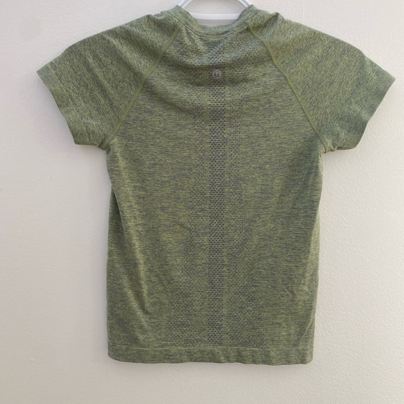 lululemon woman’s swiftly tech 2.0 race length - Picture 3 of 5